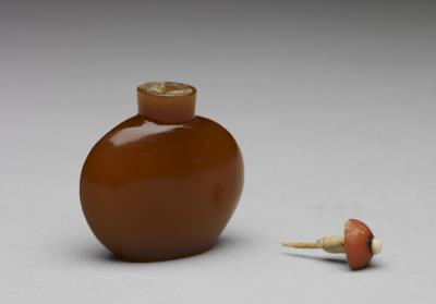 图片[2]-Ochre-colored glass snuff bottle, 18th-19th century, Qing dynasty-China Archive